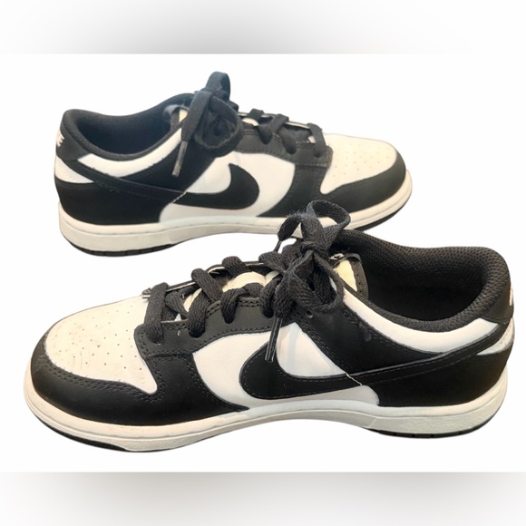 Nike Dunk Low Retro Panda Sneakers Boys Youth Size 3 - Picture 5 of 6